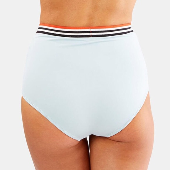 Solid & Striped
The Katie High Waist Bottoms Sky - Picture 3 of 6